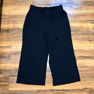 Chic Black Wide-Leg Pants